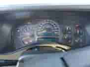 2003 GMC Sierra 1500 SLE с VIN 2GTEK19T431276354, выставлен на аукционе IAAI как лот 41282430 с пробегом 194 735 миль миль и . История ставок и продаж доступна на DreamBid. Изображение 7.