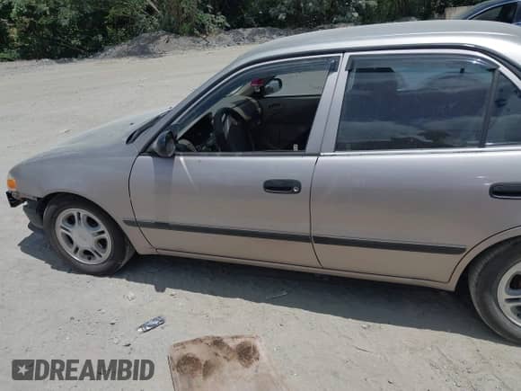 2000 Chevrolet Prizm с VIN 1Y1SK5283YZ437190, выставлен на аукционе IAAI как лот 42756520 с пробегом 106 641 миль миль и . История ставок и продаж доступна на DreamBid. Изображение 14.