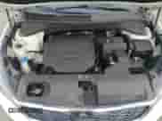 2020 Kia Sorento LX z VIN 5XYPGDA58LG612943, wystawiony jako Copart lot #83783665 z przebiegiem 148 115 mil mil oraz Czysty tytuł • Clean title. Historia ofert i sprzedaży dostępna na DreamBid. Obrazek 12.