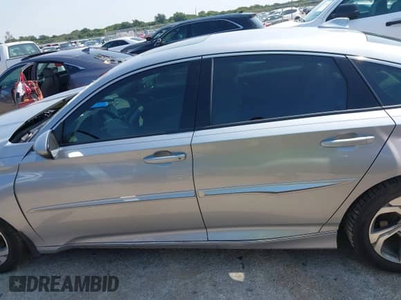 2018 Honda Accord EX-L with VIN 1HGCV1F58JA081107, listed as a IAAI auction lot 43139685 with 55,184 mi miles and . Bid and sale history available at DreamBid. Image 14.