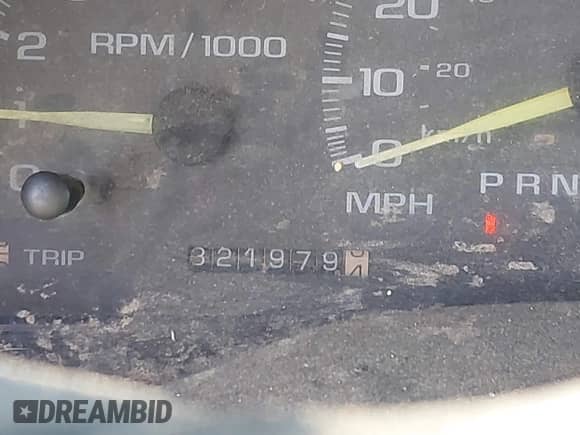 1998 GMC Sierra 1500 с VIN 1GTEC14W0WZ553723, выставлен на аукционе IAAI как лот 42033464 с пробегом 321 979 миль миль и . История ставок и продаж доступна на DreamBid. Изображение 15.