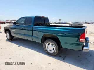 1997 Dodge Dakota z VIN 1B7GL23Y3VS265977, wystawiony jako Copart lot #70920365 z przebiegiem Nie podano mil oraz Nie do naprawy • Non repairable. Historia ofert i sprzedaży dostępna na DreamBid. Obrazek 2.