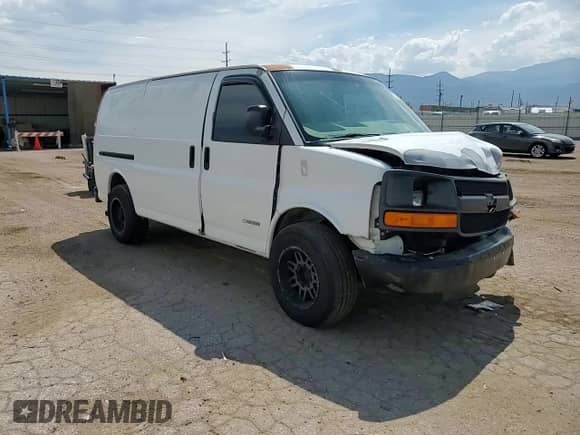 2004 Chevrolet Express Cargo with VIN 1GCGG25U841226417, listed as a Copart auction lot 66320975 with 234,849 mi miles and Salvage title. Bid and sale history available at DreamBid. Image 14.