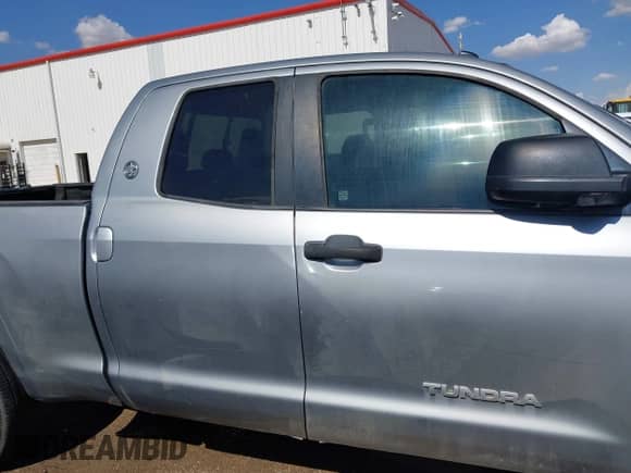 2012 Toyota Tundra с VIN 5TFRM5F13CX040738, выставлен на аукционе IAAI как лот 42898153 с пробегом 302 243 миль миль и . История ставок и продаж доступна на DreamBid. Изображение 13.