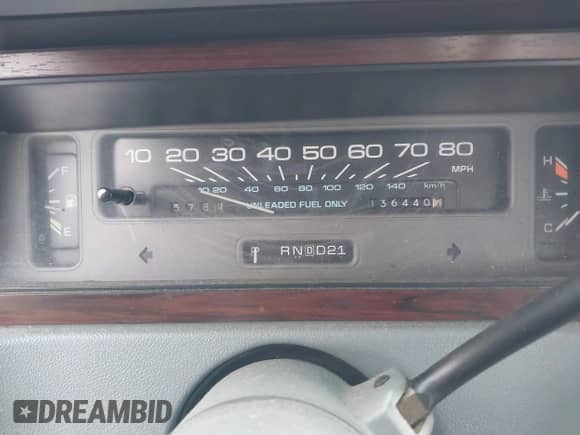 1991 Chevrolet Caprice z VIN 1G1BL53E8MW151443, wystawiony jako IAAI lot #41556364 z przebiegiem 136 440 mil mil oraz . Historia ofert i sprzedaży dostępna na DreamBid. Obrazek 7.