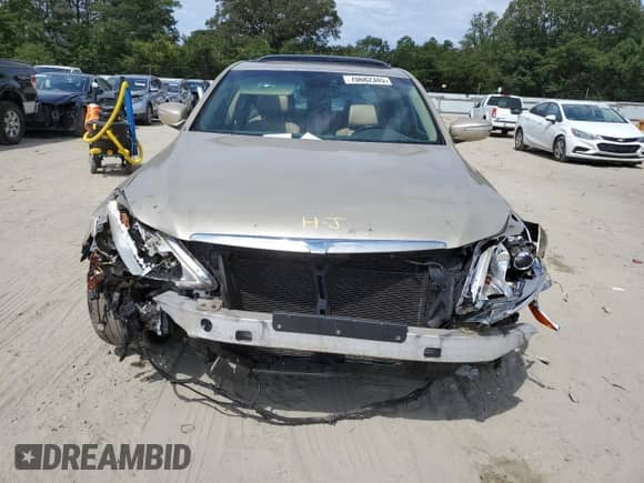 2012 Hyundai Genesis 4.6L с VIN KMHGC4DF5CU177826, выставлен на аукционе Copart как лот 70682345 с пробегом 200 165 миль миль и На запчасти • Non repairable. История ставок и продаж доступна на DreamBid. Изображение 5.
