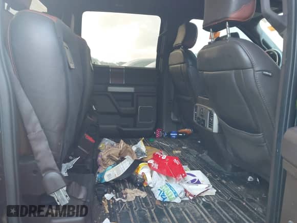 2018 Ford F-150 XL с VIN 1FTFW1E17JFE17484, выставлен на аукционе IAAI как лот 41141214 с пробегом 192 985 миль миль и . История ставок и продаж доступна на DreamBid. Изображение 8.