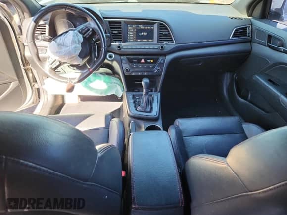 2018 Hyundai Elantra Sport с VIN KMHD04LB8JU512956, выставлен на аукционе Copart как лот 81227395 с пробегом 85 224 миль миль и Списание • Salvage title. История ставок и продаж доступна на DreamBid. Изображение 8.