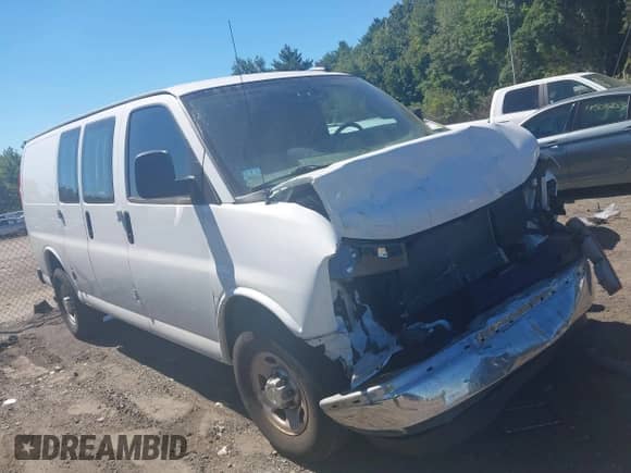 2020 Chevrolet Express Cargo with VIN 1GCWGAFP0L1275091, listed as a IAAI auction lot 43069625 with 65,952 mi miles and . Bid and sale history available at DreamBid. Image 1.