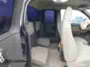 2005 Chevrolet Colorado LS Z71 z VIN 1GCDS196458177460, wystawiony jako IAAI lot #41811351 z przebiegiem 187 757 mil mil oraz . Historia ofert i sprzedaży dostępna na DreamBid. Obrazek 8.