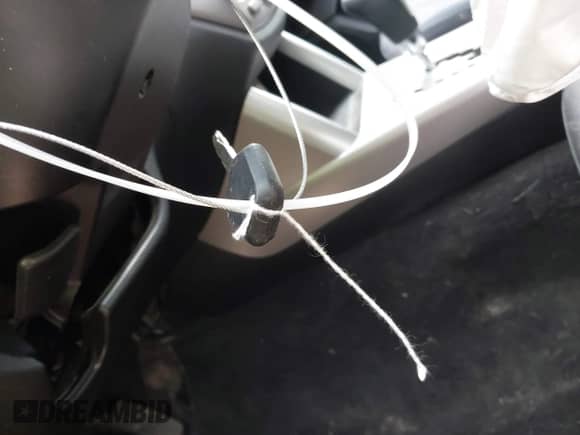 2009 Subaru Forester X z VIN JF2SH63609H723707, wystawiony jako IAAI lot #42880941 z przebiegiem 181 012 mil mil oraz . Historia ofert i sprzedaży dostępna na DreamBid. Obrazek 11.