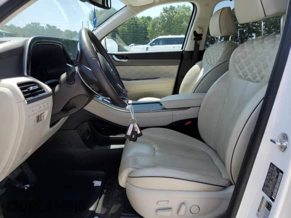 2020 Hyundai Palisade Limited с VIN KM8R54HE8LU135820, выставлен на аукционе Copart как лот 62515615 с пробегом 75 675 миль миль и Списание • Salvage title. История ставок и продаж доступна на DreamBid. Изображение 7.