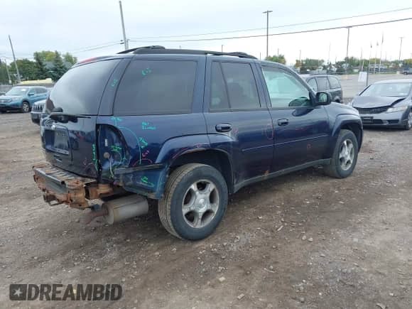 2008 Chevrolet TrailBlazer 1LT with VIN 1GNDT13S682156501, listed as a IAAI auction lot 43472765 with 103,000 mi miles and . Bid and sale history available at DreamBid. Image 4.