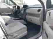 2015 Honda Pilot SE with VIN 5FNYF3H35FB031126, listed as a IAAI auction lot 42509887 with 117,090 mi miles and . Bid and sale history available at DreamBid. Image 5.