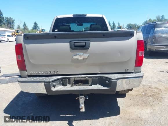 2007 Chevrolet Silverado 1500 1LT с VIN 1GCEK19C77Z560378, выставлен на аукционе IAAI как лот 42632954 с пробегом 293 087 миль миль и . История ставок и продаж доступна на DreamBid. Изображение 16.