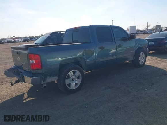 2007 Chevrolet Silverado 1500 2LT с VIN 2GCEC130271731638, выставлен на аукционе IAAI как лот 41146751 с пробегом 203 429 миль миль и . История ставок и продаж доступна на DreamBid. Изображение 4.