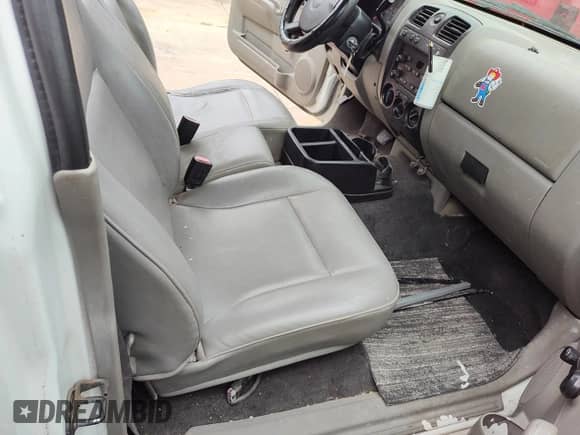 2005 Chevrolet Colorado с VIN 1GCDT148558274169, выставлен на аукционе Copart как лот 82110325 с пробегом 103 214 миль миль и Чистый • Clean title. История ставок и продаж доступна на DreamBid. Изображение 5.