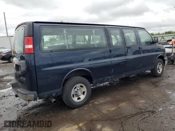 2006 Chevrolet Express Passenger с VIN 1GAHG39U861192088, выставлен на аукционе Copart как лот 57429115 с пробегом 92 424 миль миль и Чистый • Clean title. История ставок и продаж доступна на DreamBid. Изображение 3.