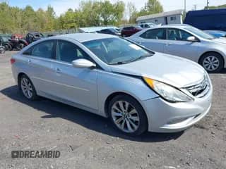 2013 Hyundai Sonata Limited с VIN 5NPEC4AC1DH565217, выставлен на аукционе IAAI как лот 43366401 с пробегом 177 429 миль миль и . История ставок и продаж доступна на DreamBid. Изображение 1.