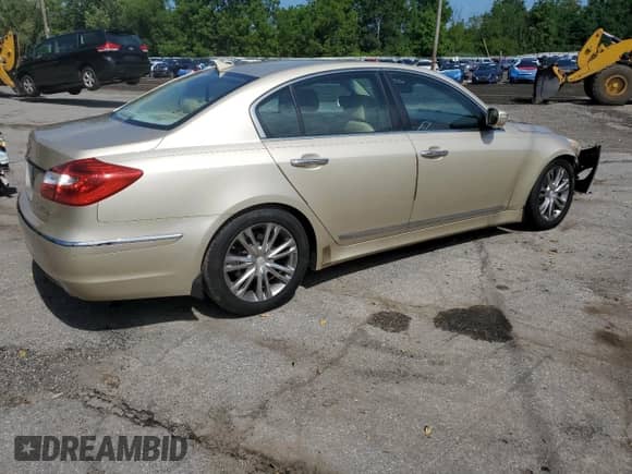 2012 Hyundai Genesis 4.6L с VIN KMHGC4DF4CU179213, выставлен на аукционе Copart как лот 67749815 с пробегом 98 464 миль миль и Списание • Salvage title. История ставок и продаж доступна на DreamBid. Изображение 3.