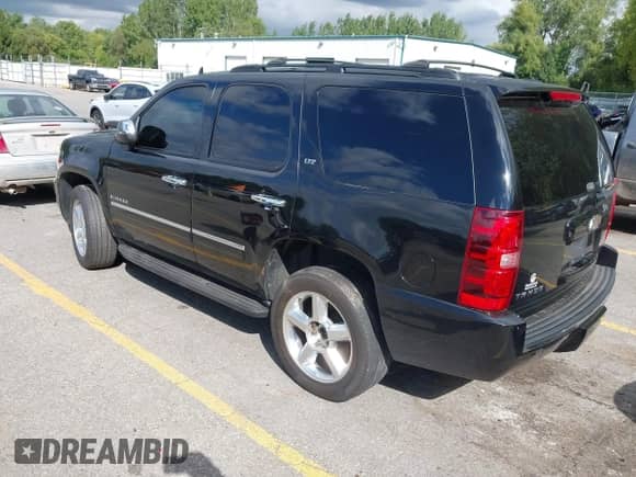 2009 Chevrolet Tahoe LTZ с VIN 1GNFK33099R257675, выставлен на аукционе IAAI как лот 43157202 с пробегом 228 708 миль миль и . История ставок и продаж доступна на DreamBid. Изображение 3.