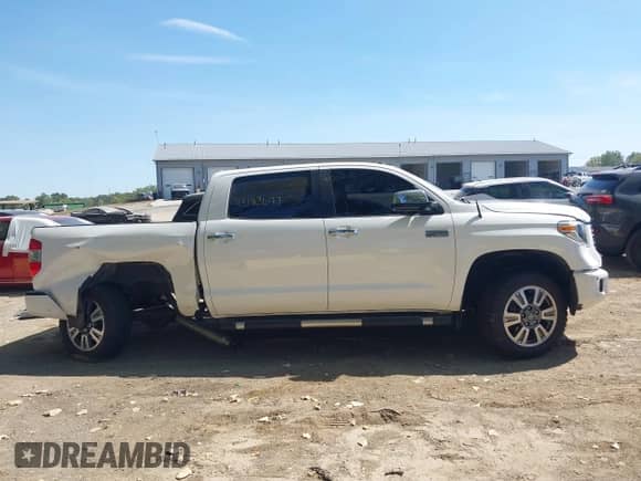 2019 Toyota Tundra SR5 with VIN 5TFAY5F18KX838135, listed as a IAAI auction lot 43183647 with 81,372 mi miles and . Bid and sale history available at DreamBid. Image 14.