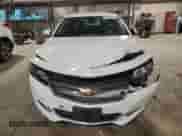 2016 Chevrolet Impala LT z VIN 2G1105SAXG9188641, wystawiony jako Copart lot #71504945 z przebiegiem 185 454 mil mil oraz Szkoda całkowita • Salvage title. Historia ofert i sprzedaży dostępna na DreamBid. Obrazek 5.