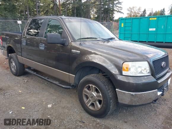 2005 Ford F-150 XLT z VIN 1FTPW14545FB16234, wystawiony jako IAAI lot #43503270 z przebiegiem 154 800 mil mil oraz . Historia ofert i sprzedaży dostępna na DreamBid. Obrazek 1.
