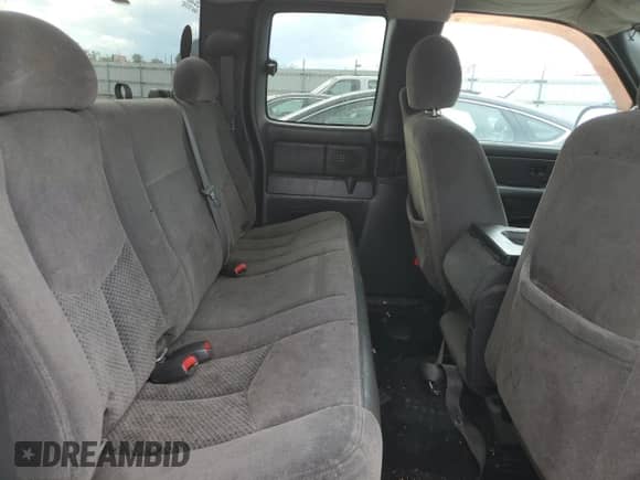 2007 Chevrolet Silverado 1500 LT1 with VIN 1GCEC19X37Z124319, listed as a Copart auction lot 85696945 with 306,013 mi miles and Salvage title. Bid and sale history available at DreamBid. Image 10.