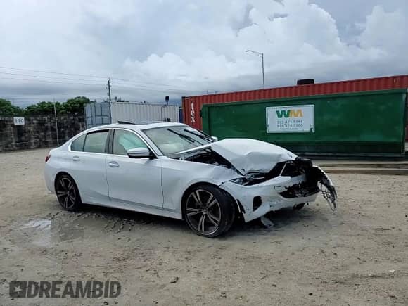 2023 BMW 3 Series 330i z VIN 3MW69FF0XP8D11071, wystawiony jako Copart lot #80536015 z przebiegiem 10 129 mil mil oraz Nie do naprawy • Non repairable. Historia ofert i sprzedaży dostępna na DreamBid. Obrazek 13.