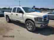 2007 Dodge 1500 SLT z VIN 1D7HA18P17J613195, wystawiony jako Copart lot #80204825 z przebiegiem 237 545 mil mil oraz Czysty tytuł • Clean title. Historia ofert i sprzedaży dostępna na DreamBid. Obrazek 4.