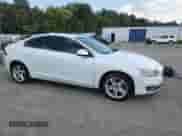 2015 Volvo S60 T5 Premier с VIN YV1612TB5F2317117, выставлен на аукционе Copart как лот 80667715 с пробегом 180 649 миль миль и Списание • Salvage title. История ставок и продаж доступна на DreamBid. Изображение 4.