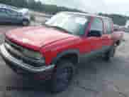 2001 Chevrolet S-10 LS with VIN 1GCDT13W11K218775, listed as a IAAI auction lot 42706513 with 214,664 mi miles and . Bid and sale history available at DreamBid. Image 2.