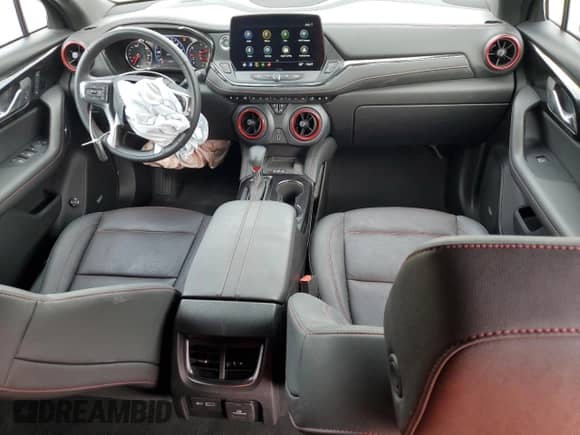 2023 Chevrolet Blazer RS z VIN 3GNKBERS4PS150501, wystawiony jako Copart lot #62901525 z przebiegiem 18 524 mil mil oraz Szkoda całkowita • Salvage title. Historia ofert i sprzedaży dostępna na DreamBid. Obrazek 8.