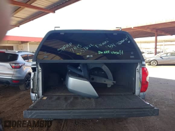 2017 Toyota Tundra Platinum с VIN 5TFAW5F17HX611632, выставлен на аукционе IAAI как лот 43464674 с пробегом 178 328 миль миль и . История ставок и продаж доступна на DreamBid. Изображение 17.