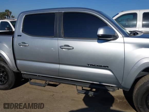 2022 Toyota Tacoma SR5 с VIN 3TMAZ5CN4NM184572, выставлен на аукционе IAAI как лот 42841947 с пробегом 78 300 миль миль и . История ставок и продаж доступна на DreamBid. Изображение 13.