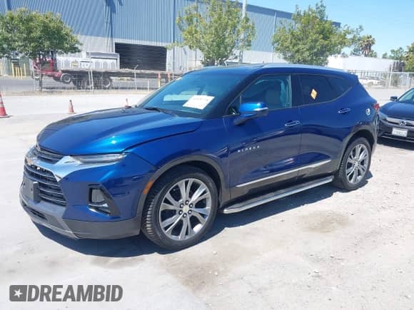 2022 Chevrolet Blazer Premier с VIN 3GNKBFRS9NS163926, выставлен на аукционе IAAI как лот 42520738 с пробегом 45 560 миль миль и . История ставок и продаж доступна на DreamBid. Изображение 2.