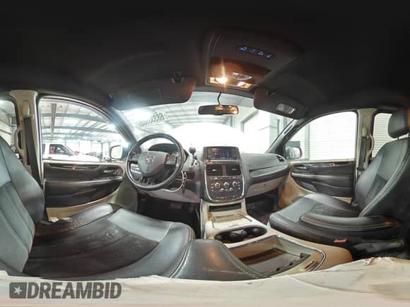 2018 Dodge Grand Caravan SXT with VIN 2C4RDGCG8JR239218, listed as a Copart auction lot 68333905 with 153,219 mi miles and Salvage title. Bid and sale history available at DreamBid. Image 16.