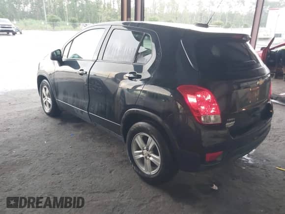 2020 Chevrolet Trax LS с VIN KL7CJKSB0LB319439, выставлен на аукционе IAAI как лот 42703115 с пробегом 101 579 миль миль и . История ставок и продаж доступна на DreamBid. Изображение 3.