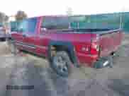 2007 Chevrolet Silverado 1500 Work Truck z VIN 1GCEK19Z97Z200372, wystawiony jako IAAI lot #43539403 z przebiegiem 217 123 mil mil oraz . Historia ofert i sprzedaży dostępna na DreamBid. Obrazek 3.