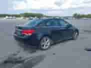 2014 Chevrolet Cruze 2LT z VIN 1G1PE5SBXE7337309, wystawiony jako IAAI lot #43202170 z przebiegiem 266 117 mil mil oraz . Historia ofert i sprzedaży dostępna na DreamBid. Obrazek 4.