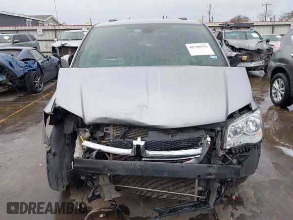 2019 Dodge Grand Caravan SXT z VIN 2C4RDGCG2KR802829, wystawiony jako IAAI lot #41348556 z przebiegiem 144 289 mil mil oraz . Historia ofert i sprzedaży dostępna na DreamBid. Obrazek 13.