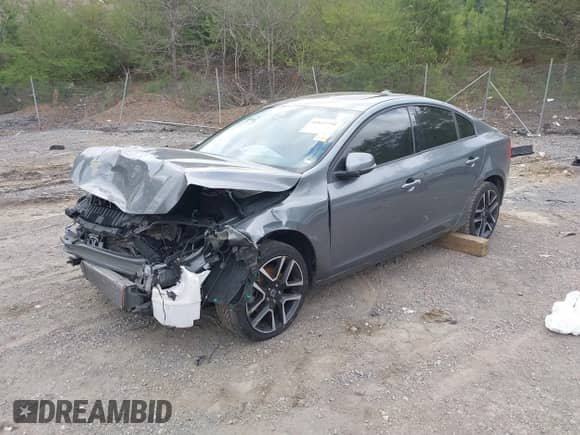 2018 Volvo S60 Dynamic с VIN YV126MFL4J2451044, выставлен на аукционе IAAI как лот 41815799 с пробегом 133 390 миль миль и . История ставок и продаж доступна на DreamBid. Изображение 17.