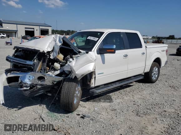 2013 Ford F-150 Lariat z VIN 1FTFW1ET9DKD16055, wystawiony jako Copart lot #84370865 z przebiegiem Nie podano mil oraz Szkoda całkowita • Salvage title. Historia ofert i sprzedaży dostępna na DreamBid. Obrazek 1.