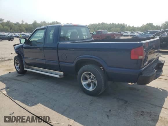 2003 Chevrolet S-10 LS с VIN 1GCDT19X538246482, выставлен на аукционе Copart как лот 46163205 с пробегом Не указан миль и Списание • Salvage title. История ставок и продаж доступна на DreamBid. Изображение 2.