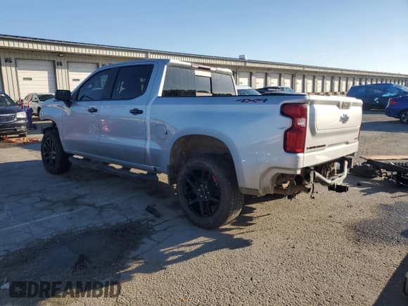 2021 Chevrolet Silverado 1500 RST с VIN 1GCUYEED6MZ357655, выставлен на аукционе Copart как лот 57876095 с пробегом 76 245 миль миль и Списание • Salvage title. История ставок и продаж доступна на DreamBid. Изображение 2.