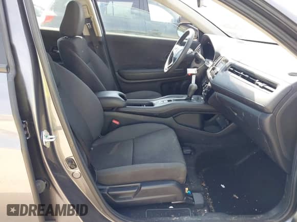 2022 Honda HR-V LX с VIN 3CZRU6H31NM714196, выставлен на аукционе IAAI как лот 43242017 с пробегом 40 480 миль миль и . История ставок и продаж доступна на DreamBid. Изображение 5.