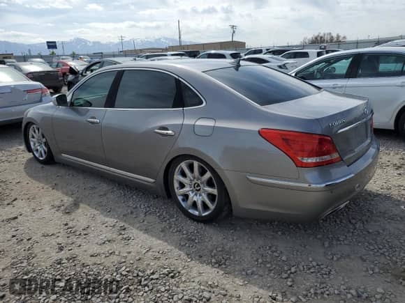 2011 Hyundai Equus Ultimate z VIN KMHGH4JF8BU029061, wystawiony jako Copart lot #53084865 z przebiegiem 96 248 mil mil oraz Szkoda całkowita • Salvage title. Historia ofert i sprzedaży dostępna na DreamBid. Obrazek 2.