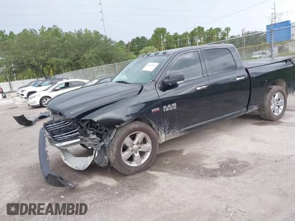 2018 Ram 1500 Big Horn с VIN 1C6RR6TT4JS160515, выставлен на аукционе IAAI как лот 43061863 с пробегом 131 104 миль миль и . История ставок и продаж доступна на DreamBid. Изображение 18.