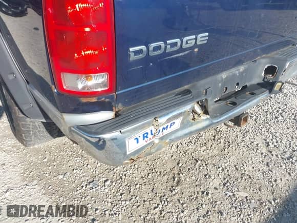 2004 Dodge 1500 SLT z VIN 1D7HU18N04S773239, wystawiony jako IAAI lot #42717835 z przebiegiem 181 561 mil mil oraz . Historia ofert i sprzedaży dostępna na DreamBid. Obrazek 18.